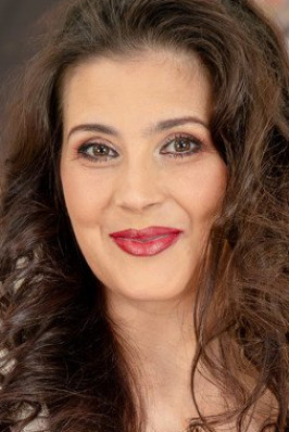 Gracie Wonder from MATURE.NL